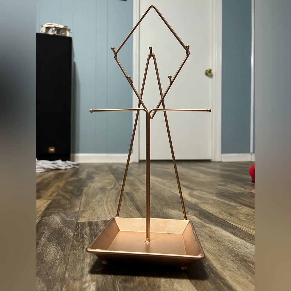Gold Colored Jewelry Organizer.